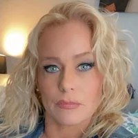 BombBlonde's Profilna slika