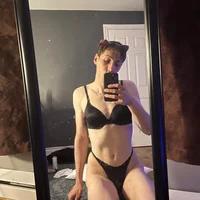 elizaslut03's Profile Pic