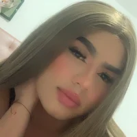 LauraBonnet7's Profile Pic