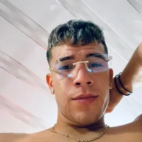 Casperhot000's Profile Pic