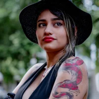 girl_tits: изображение аватарки