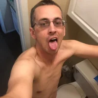 AdamDunn6968's Avatar Pic