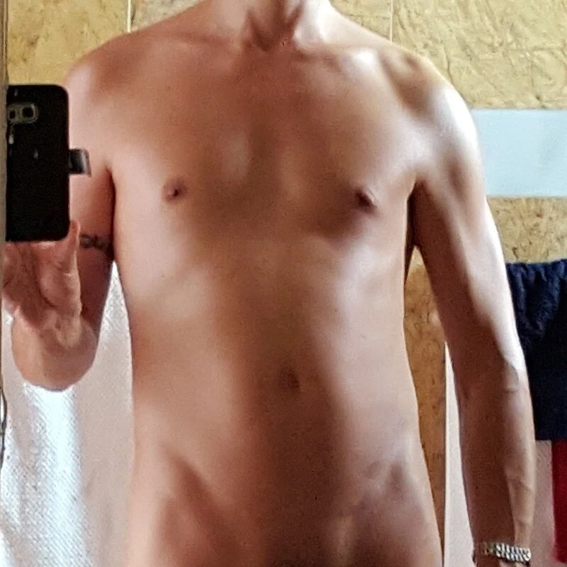 hornyguyuk1973 profile photo