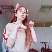 Nika_Rossele's Profile Pic