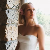 Gambar Profil Chloe-Deccer