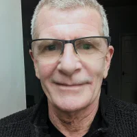 Drd195712 的個人資料圖片