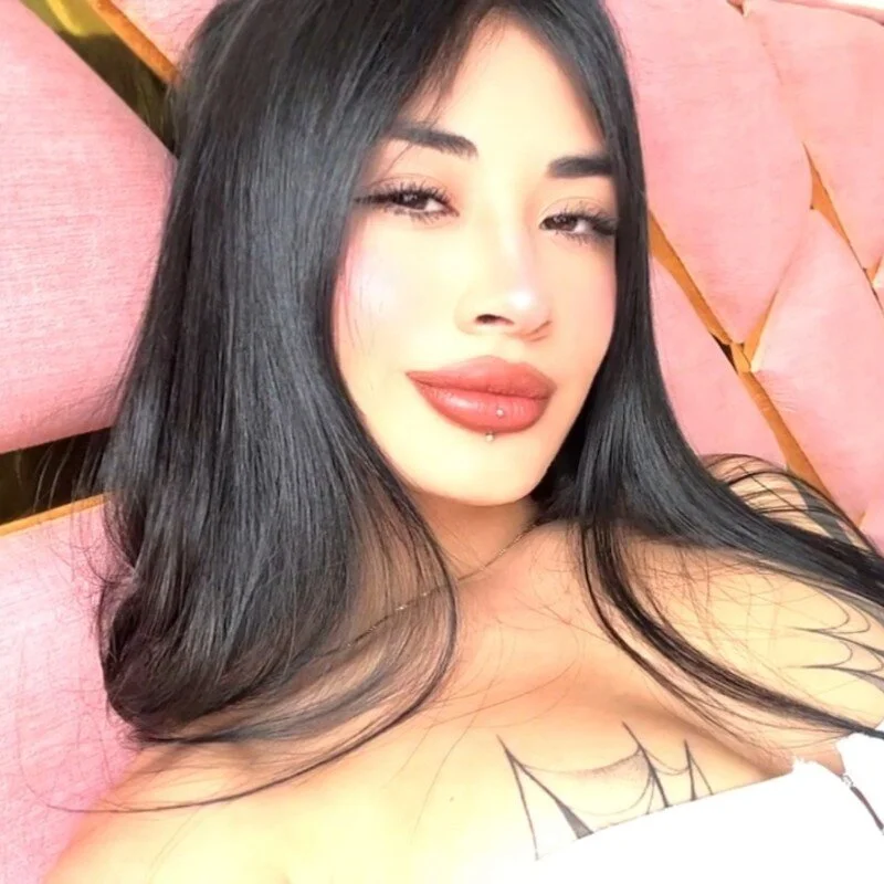 aprildreams19 Stripchat profile image