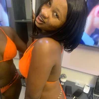รูปอวาตาร์ของ ebonyfinex