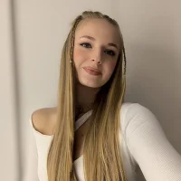 MonaDrover's Profile Pic