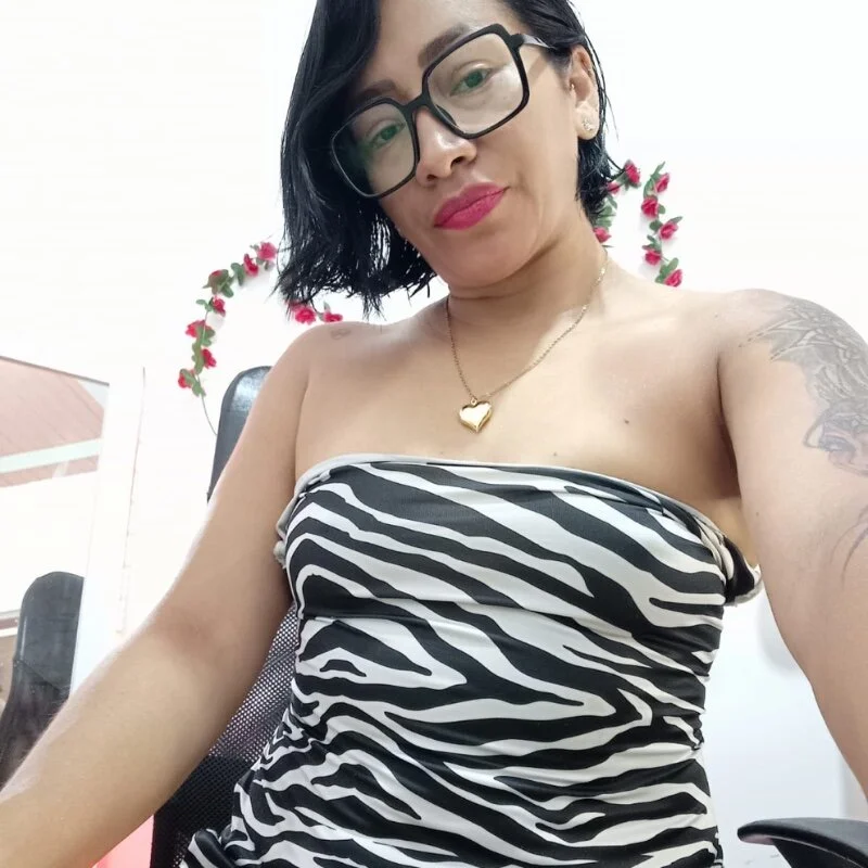 hornywifeee Stripchat profile image