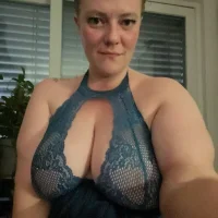 Curvyveri93's Profile Pic