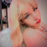 snowwwwbunny's Avatar Pic