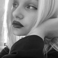 LinaCuddles's Profile Pic