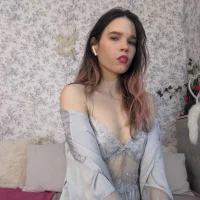 Nicole-Petite 头像图片