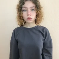 ClaraHlnes's Profile Pic