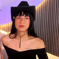 Naugthy_Girls17's Profile Pic