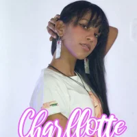 Charllotte_15's Profile Pic