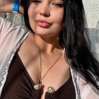 Angieelee69's Avatar Pic