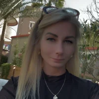 Blueblondi's Profile Pic