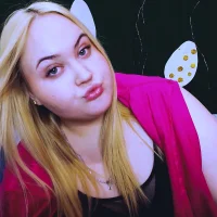 BlondeGlem webcam