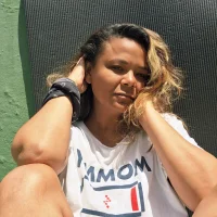 รูปโปรไฟล์ของ Yagodit