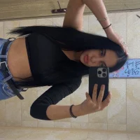 صورة الملف الشخصي لـ RossieQuinn