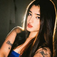 Slika avatara modela charlotte_9999
