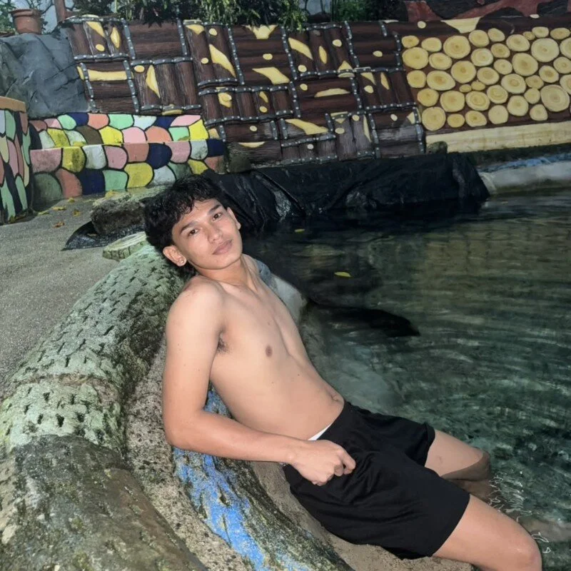 Imjustasluttyintownx profile photo
