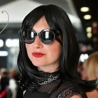 Madameleawhite's Profile Pic