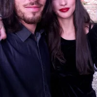 evil_hot_couple2724's Profile Pic