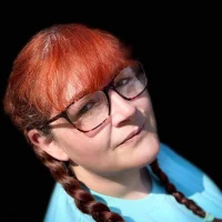 صورة الملف الشخصي لـ Risque-Rosie