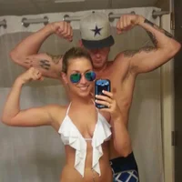 StonerLips_420's Avatar Pic