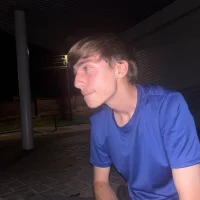 תמונת פרופיל של ouiiivasy