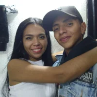 Hott_Couplee_'s Profile Pic