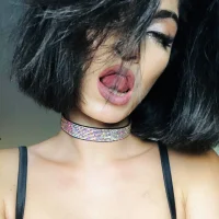 Two_trunkx's Avatar Photo