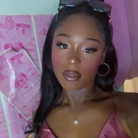 yummystarr's Profile Pic