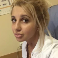 LARA_CROFF's Profile Pic