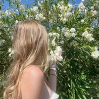viola_black_'s Profile Pic