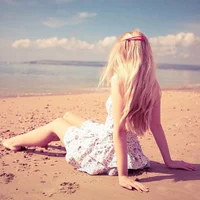 Julli_Neal's Profile Pic