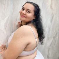 ValentinaCurvy26