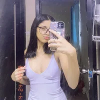 yezzy_bebita webcam