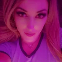 Rayrae2's Profile Pic