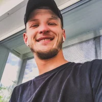 Снимка на аватара на Sashe4ka2199aA