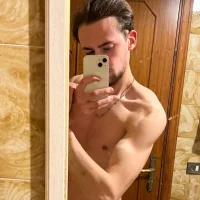 Lo_zio0's Avatar Photo