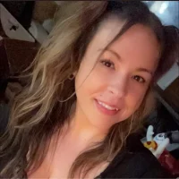 melrose2000's Profile Pic