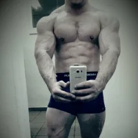 muscledstudent Poză de profil