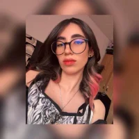 LenaRoses' Avatar Pic