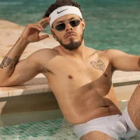 รูปโปรไฟล์ของ CoreyHurt