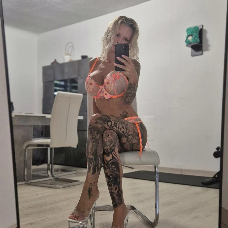 mrs_lady_smiths