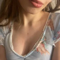 ellaplaysgames's Profile Pic